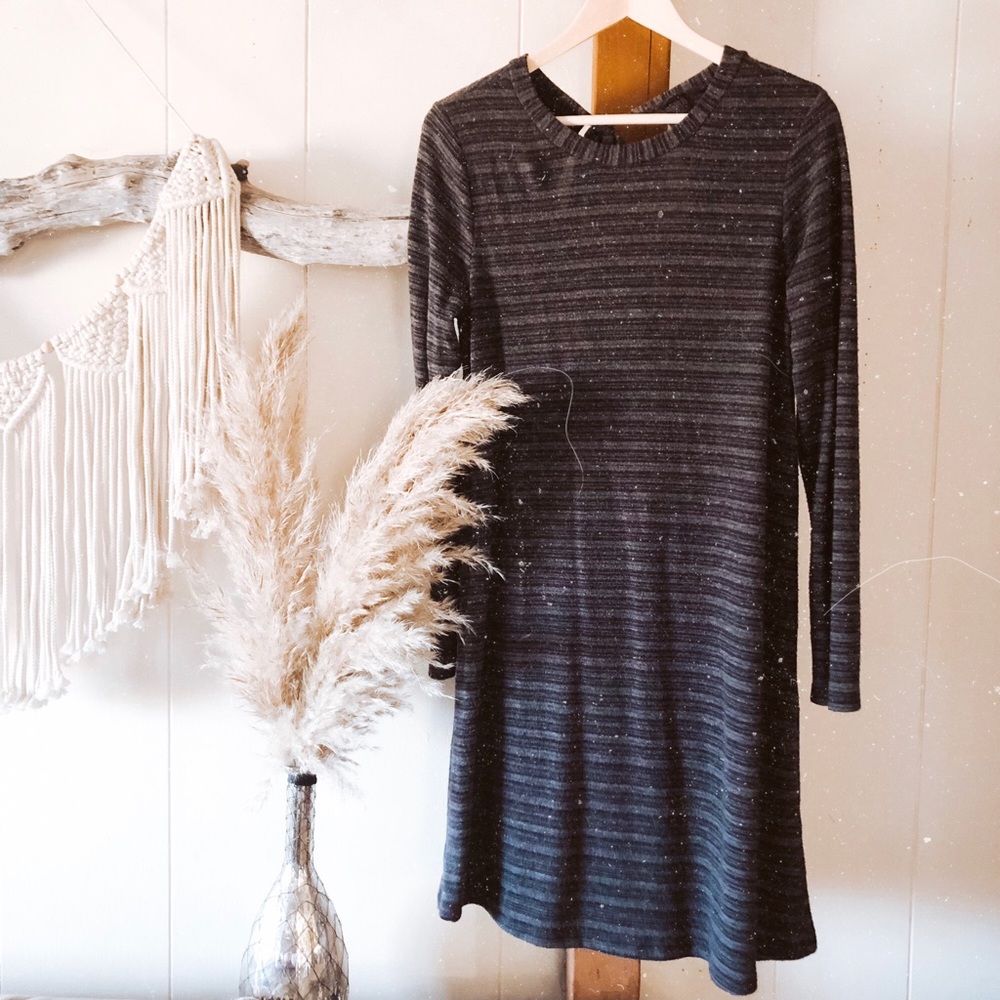 Francesca’s Tie Back Dress